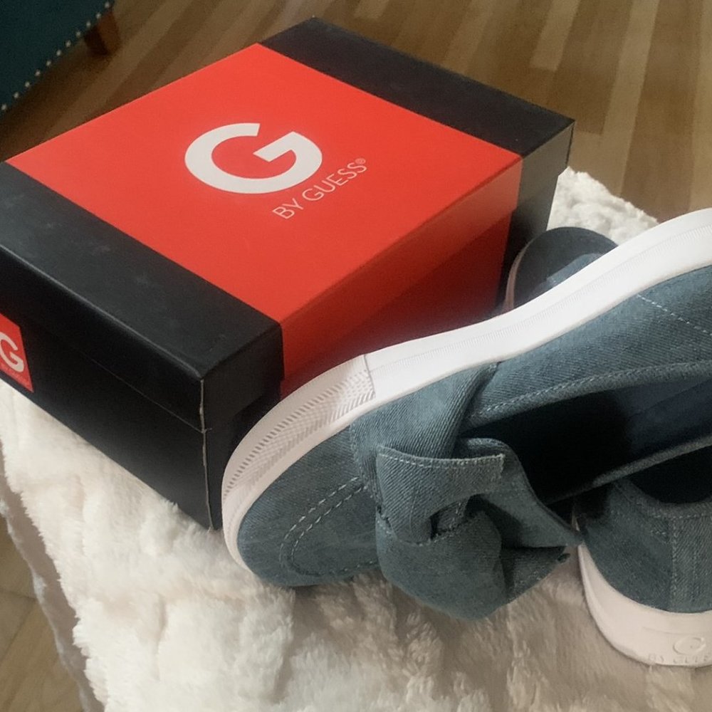 G by GUESS - Picture 4 of 9